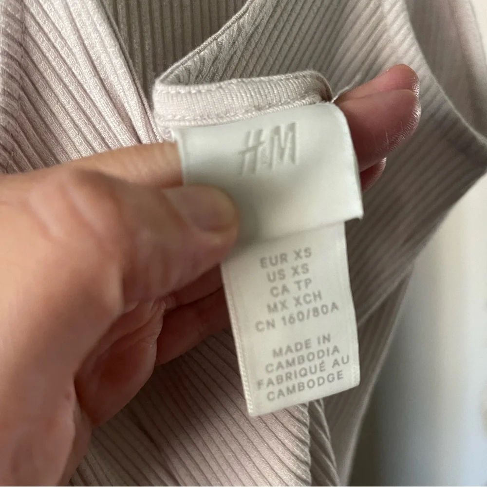 213 H&M High Neck Ribbed Dress - Picture 2 of 5